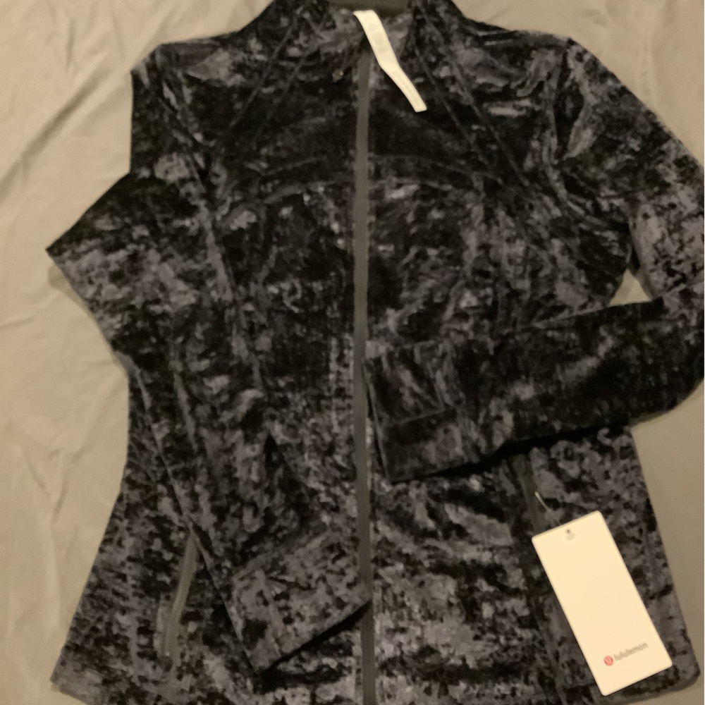 Lululemon define NWT